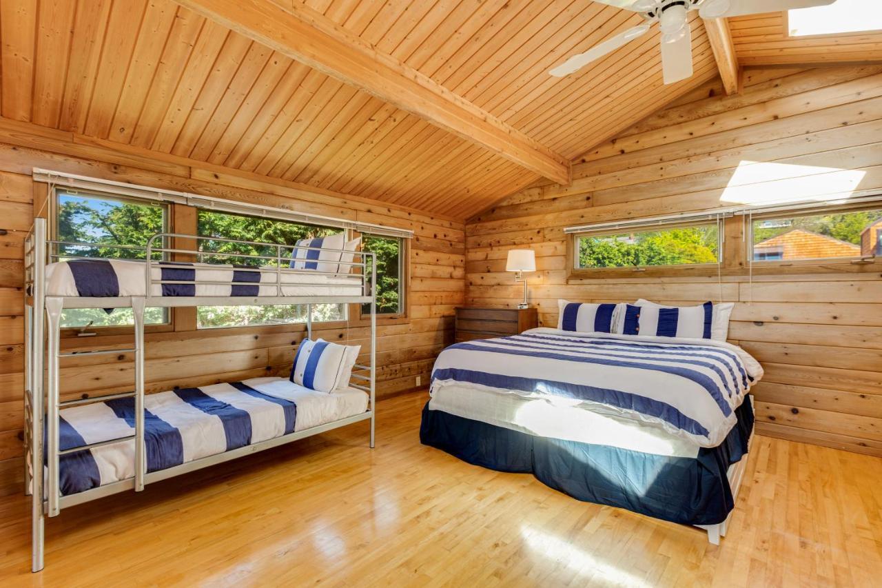 Whidbey Cedar Sunsets Villa Freeland Exterior foto